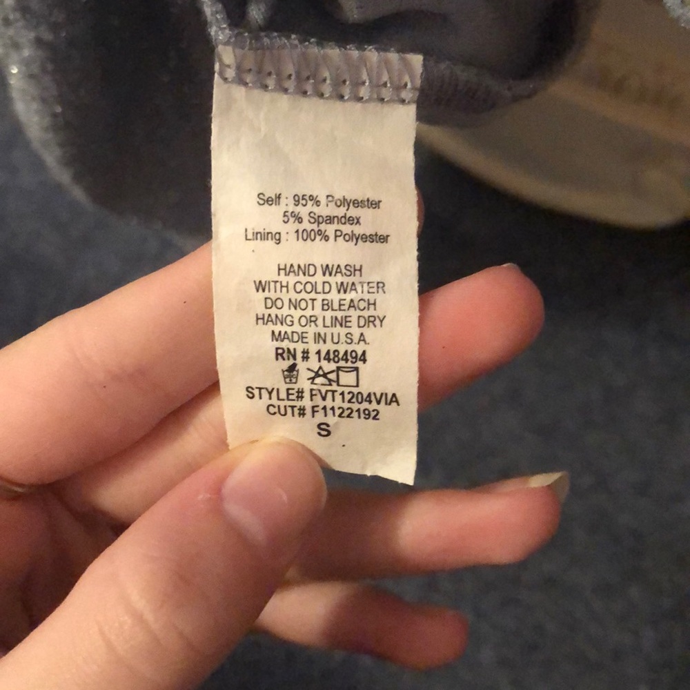 small dress - Picture 4 of 5